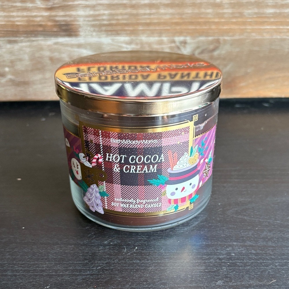 Bath & Body Works Hot Cocoa & Cream 3-Wick Candle | Chocolate Dessert Scent 🍫